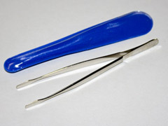 Small Prinz Tweezers with Spade shaped end